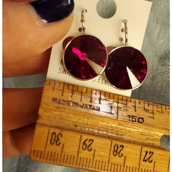 NWT! Ruby Red Swarovski Element Earrings. Wedding Party Glam Gift Simple Dangle - Picture 3 of 5